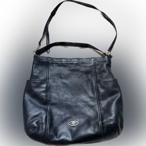 Coach 2000’s black leather shoulder bag